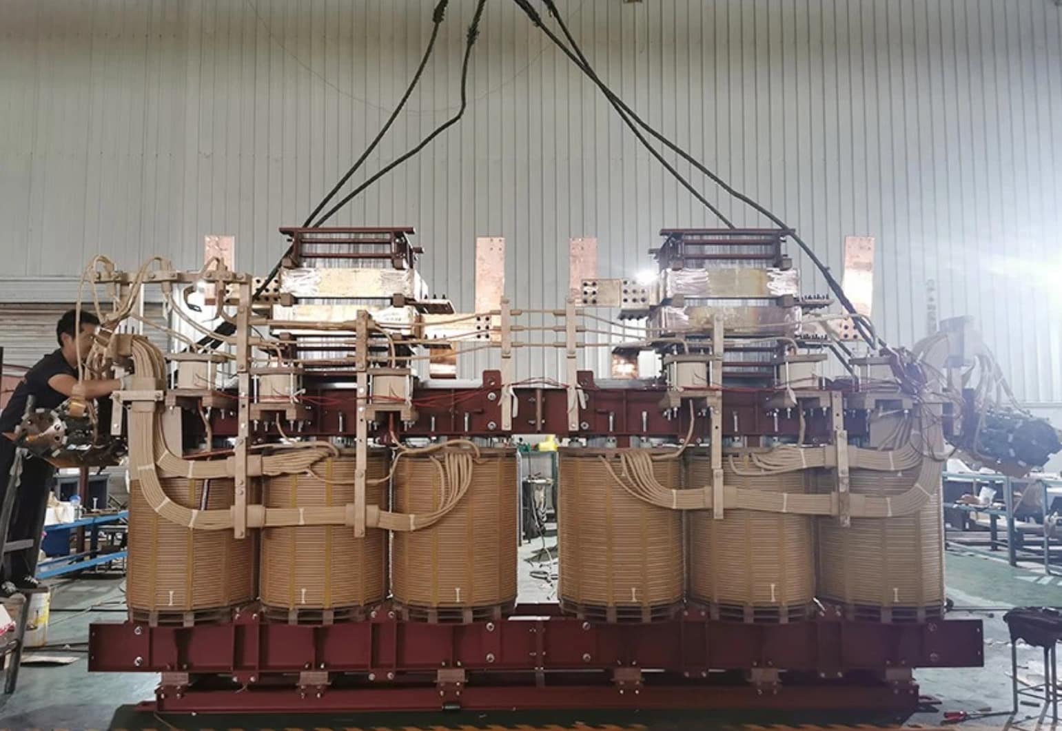 Three phase oil-Immersed  rectifier transformer is made by copper core