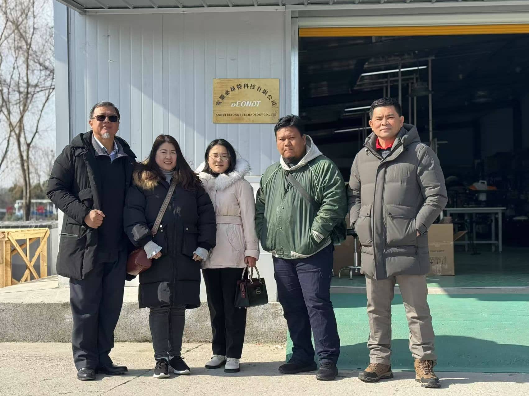 Das Team von Botanium AGRO-Tech besucht die Fabrik von Beondt in Hefei, Anhui, um die Entwicklung einer maßgeschneiderten 300 kg schweren Landwirtschaftsdrohne zu erkunden